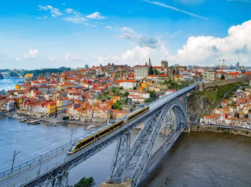مهاجرت به پرتغال و اخذ اقامت دائم پرتغال